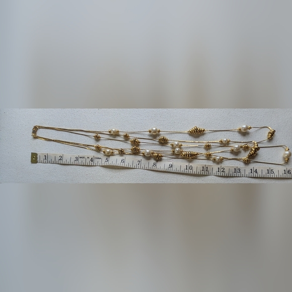 Vintage Faux Pearl Necklace 3 Strand Gold tone Gold loops 16" - Picture 8 of 8